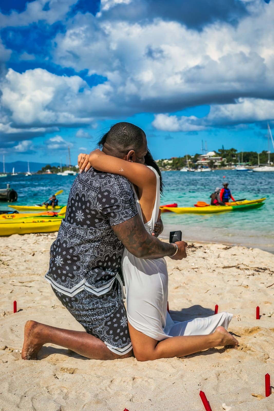 Séance fiançailles — couple en Guadeloupe