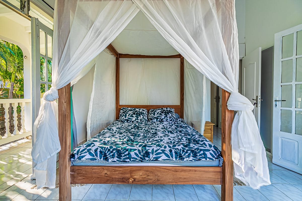 Terrasse et salle à manger extérieure